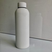 WATER BOTTLE BLACK AND WHITE